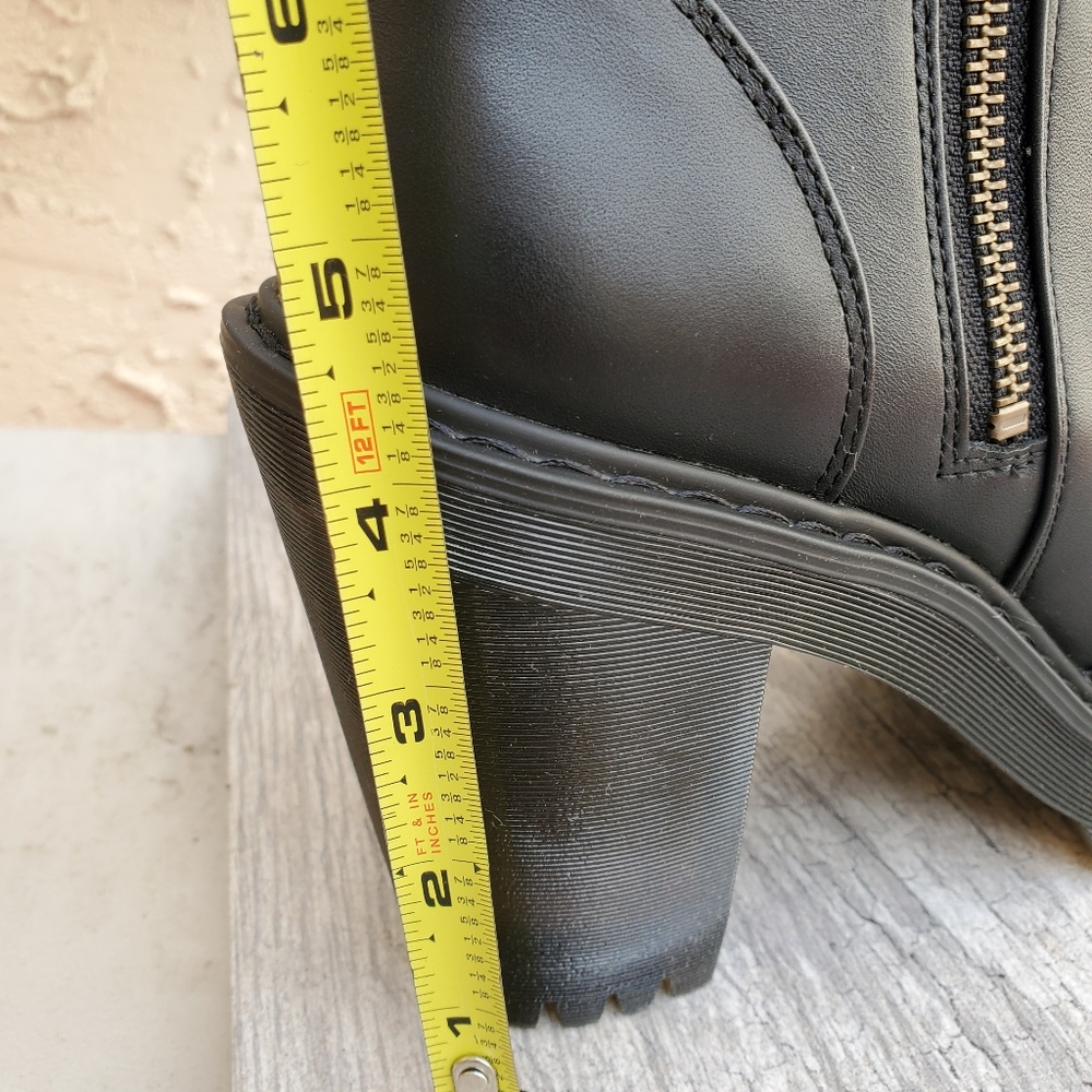 Dr martens black leather heeled boot sz 10 - Picture 11 of 12